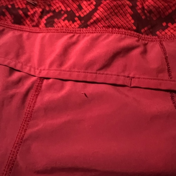 Lululemon Red Python Snake Print waistband - Picture 4 of 5